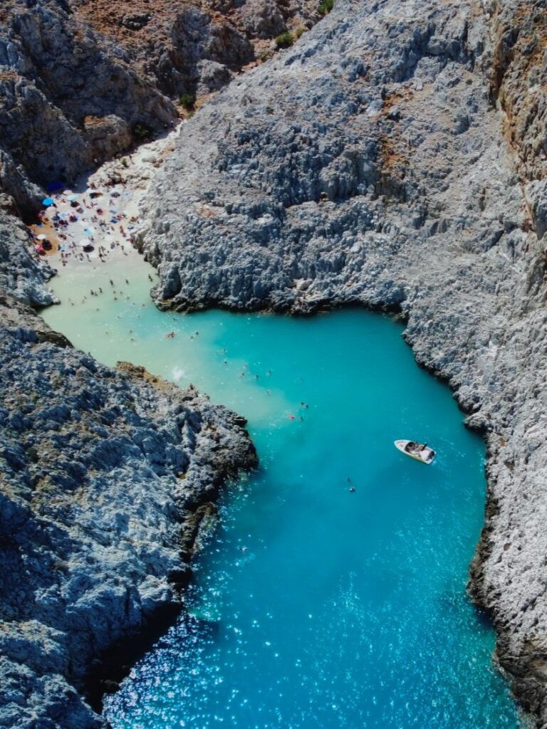 Wat te doen op Kreta: Seitan Limania vanaf boven